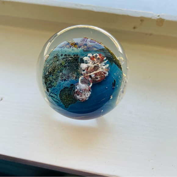 Josh Simpson Inhabited Planet Art Glass Paperweight Globe - Rare - Picture 2 of 8